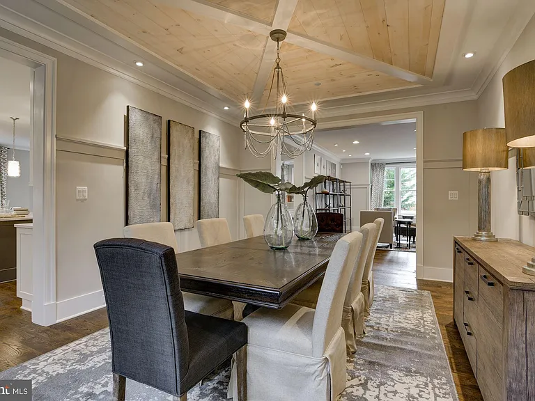 5700 Tanglewood Dr — Photo 8