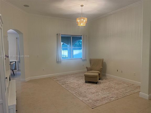3rd image of 2823 Poinciana Cir