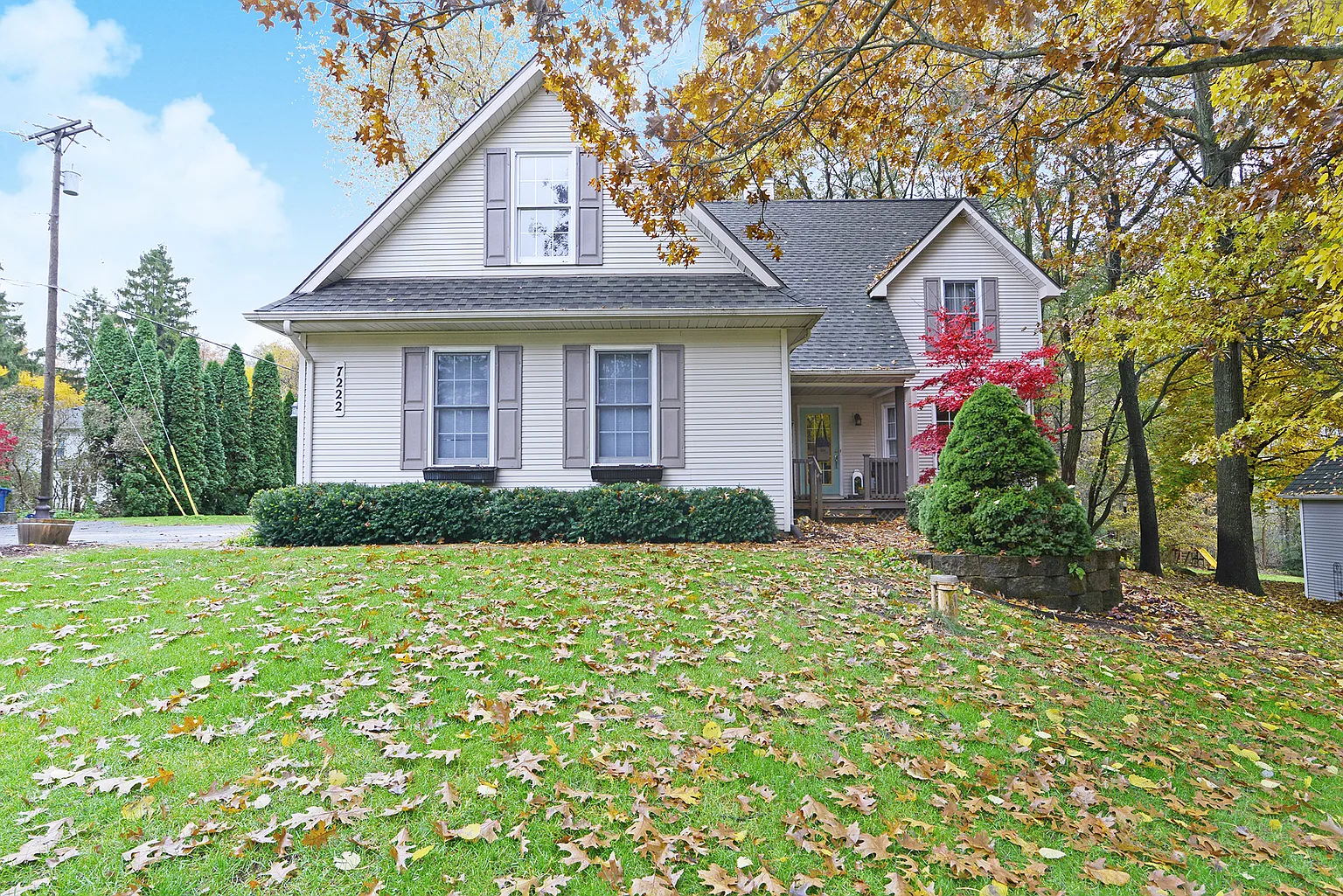 7222 Autumn Wood Dr photo 1