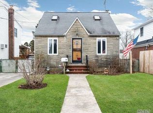 317 Congress Ave, Mineola, NY 11501