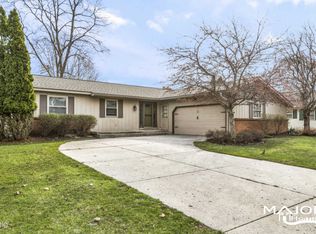 4010 Chamberlain Ave SE, Grand Rapids, MI 49508