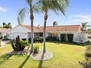 1014 Spindle Palm Way, Apollo Beach, FL 33572