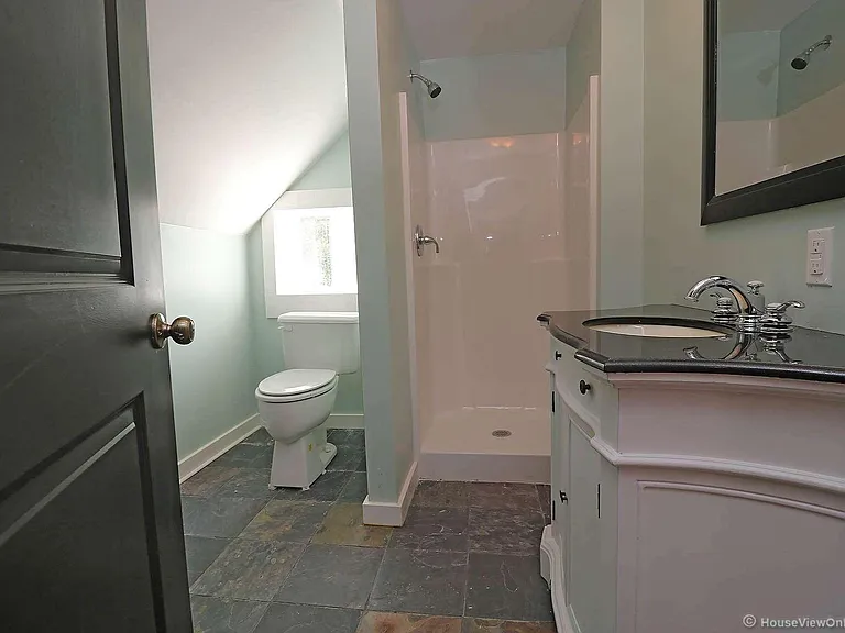 1435 Rose St — Photo 7