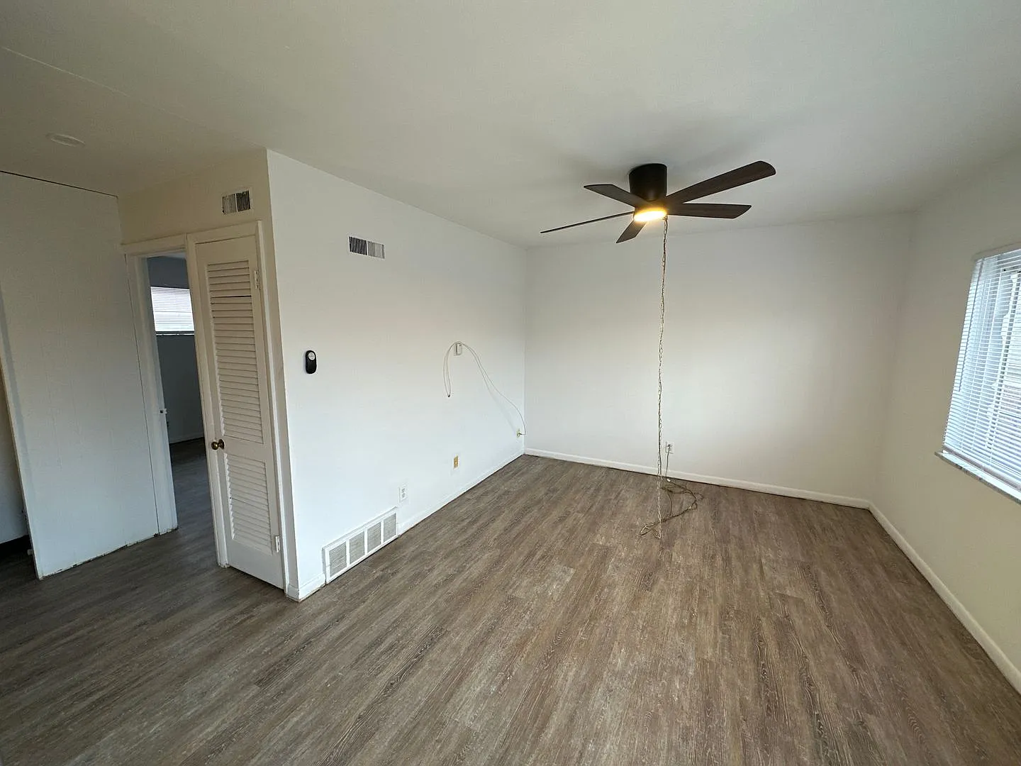 N High St 2232 SSR — Photo 2