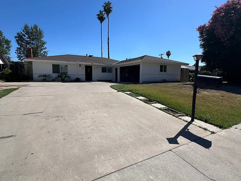 3917 Granada Ave — Photo 1