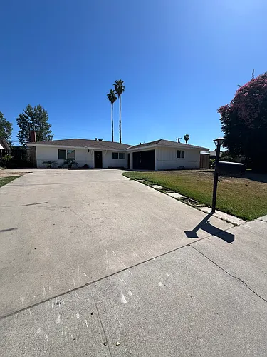 3917 Granada Ave Photo 1
