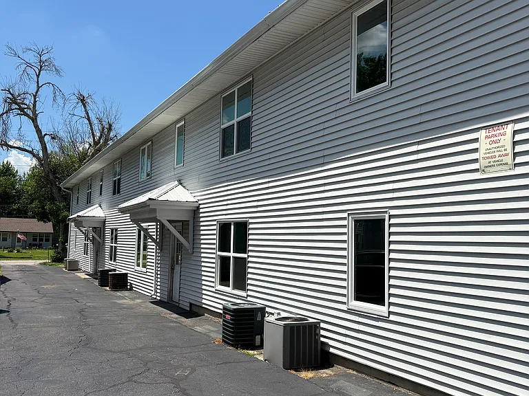 1606 Oakland Rd NE #12 — Photo 7
