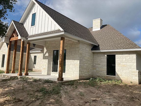 4th image of 385 Pura Vida