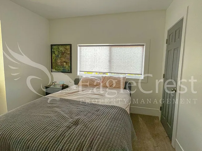 307 S Roosevelt St — Photo 15