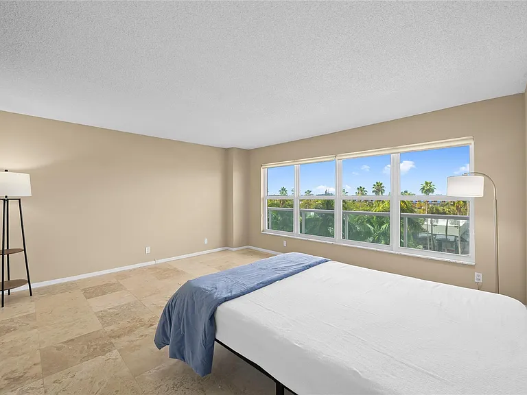 3900 Galt Ocean Dr #309 — Photo 11