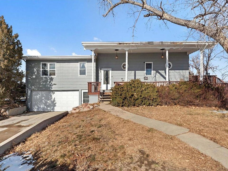 1st image of 734 Victoria Dr