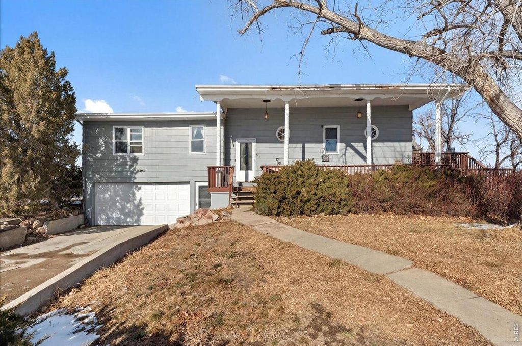 734 Victoria Dr