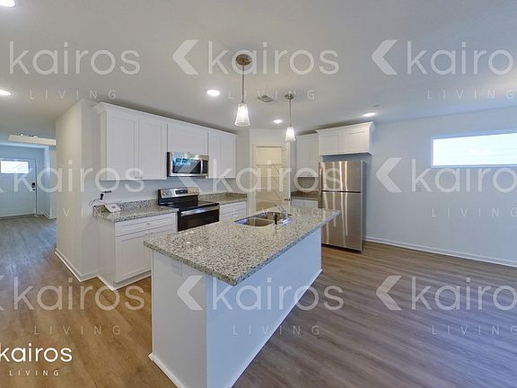 3rd image of 11475 Camden Court Cir