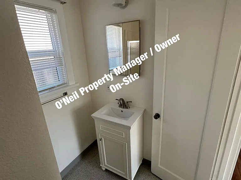 42 Irving Ave #4 — Photo 13