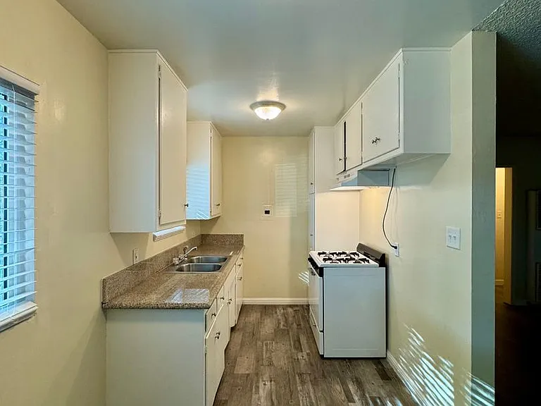 2212 San Anseline Ave #1 — Photo 6