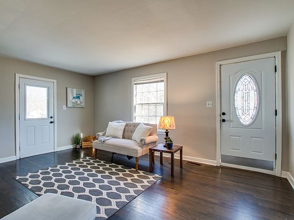 5th image of 1011 Grantland Ave