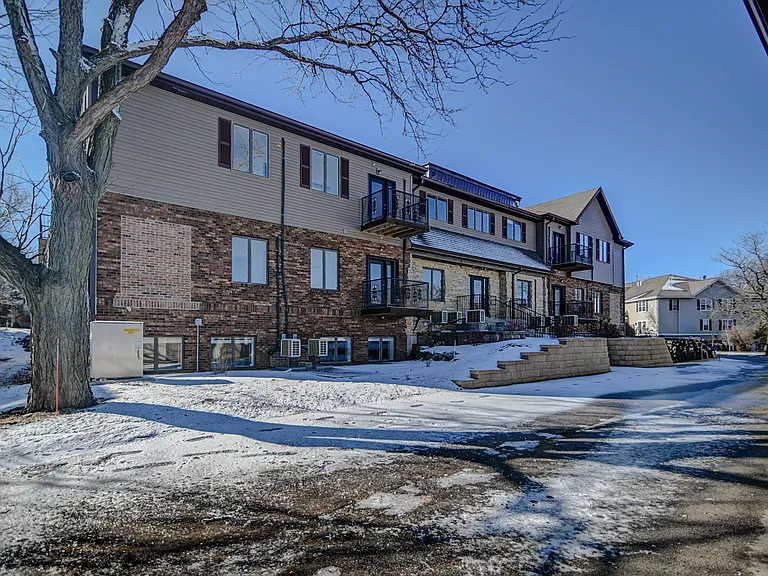 2128 Luann Ln #4 — Photo 31