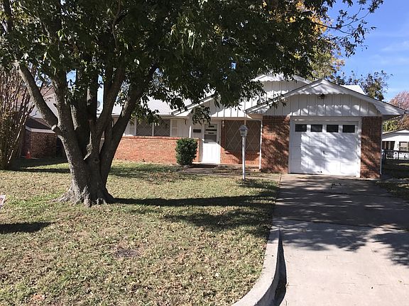 2nd image of 2201 Connie Dr