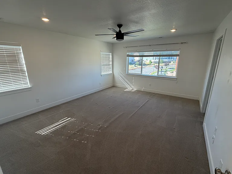 1071 W Sebal Ln — Photo 10