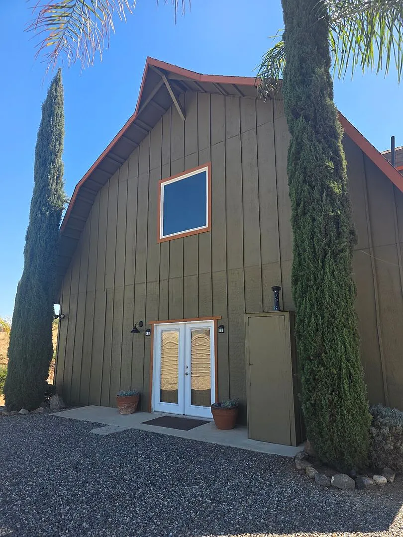 Gorgeous 2 Bedroom home in the heart of Temecula Wine Country! — Photo 1