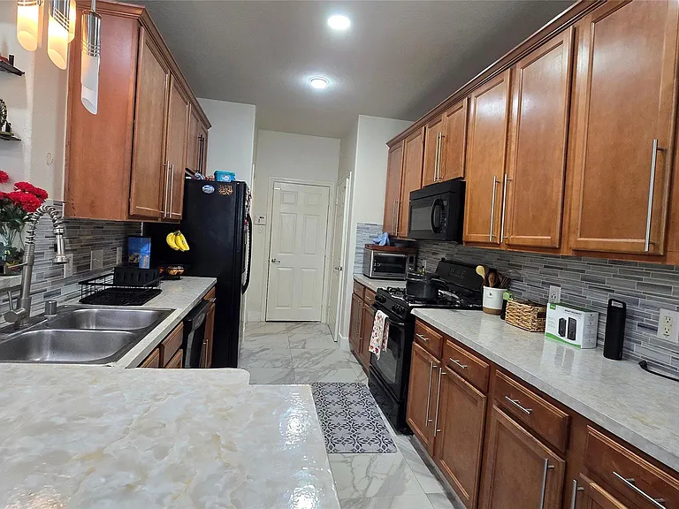 12415 Jasmine Brook Ln — Photo 5