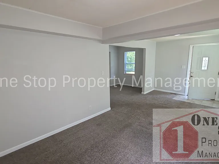 606 S Fairview Ave — Photo 5