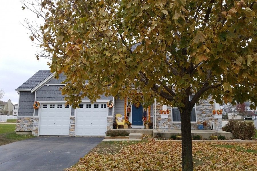 1st image of 1153 Moore Ct