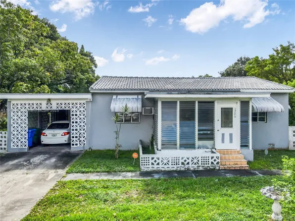 1776 NW 43rd St, Miami, FL 33142