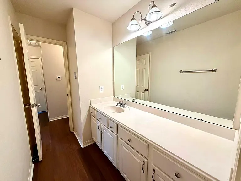 7018 Paradise Park Bnd — Photo 22