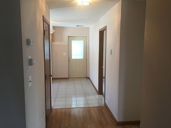 3rd image of 2941 N 75th Ave #2
