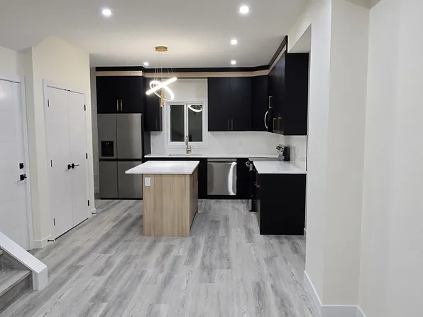 11608 86th St NW, Edmonton, AB T5B 3J6