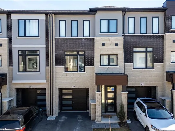 34 Capstone Ln, Hamilton, ON L9C 0E8