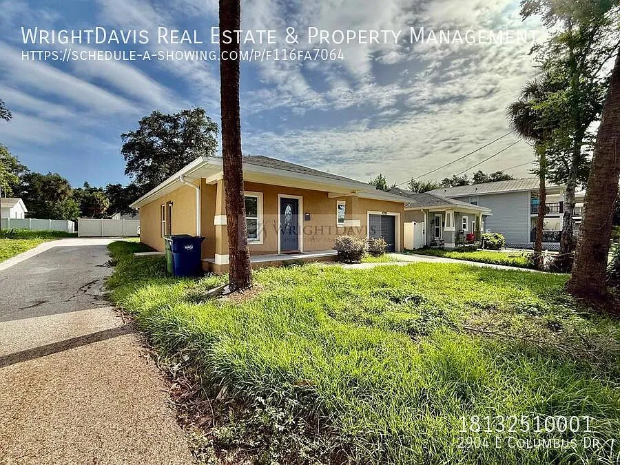 Beautiful 3/2.5 Newer Construction Home — Photo 4