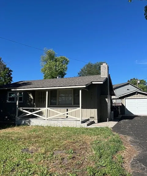7905 Sinaloa Ave — Photo 1