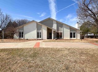 3713 Meadowood Pl, Woodward, OK 73801