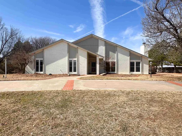 3713 Meadowood Pl, Woodward, OK 73801