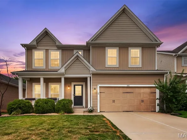 326 Country Trail Dr, Lake Saint Louis, MO 63367
