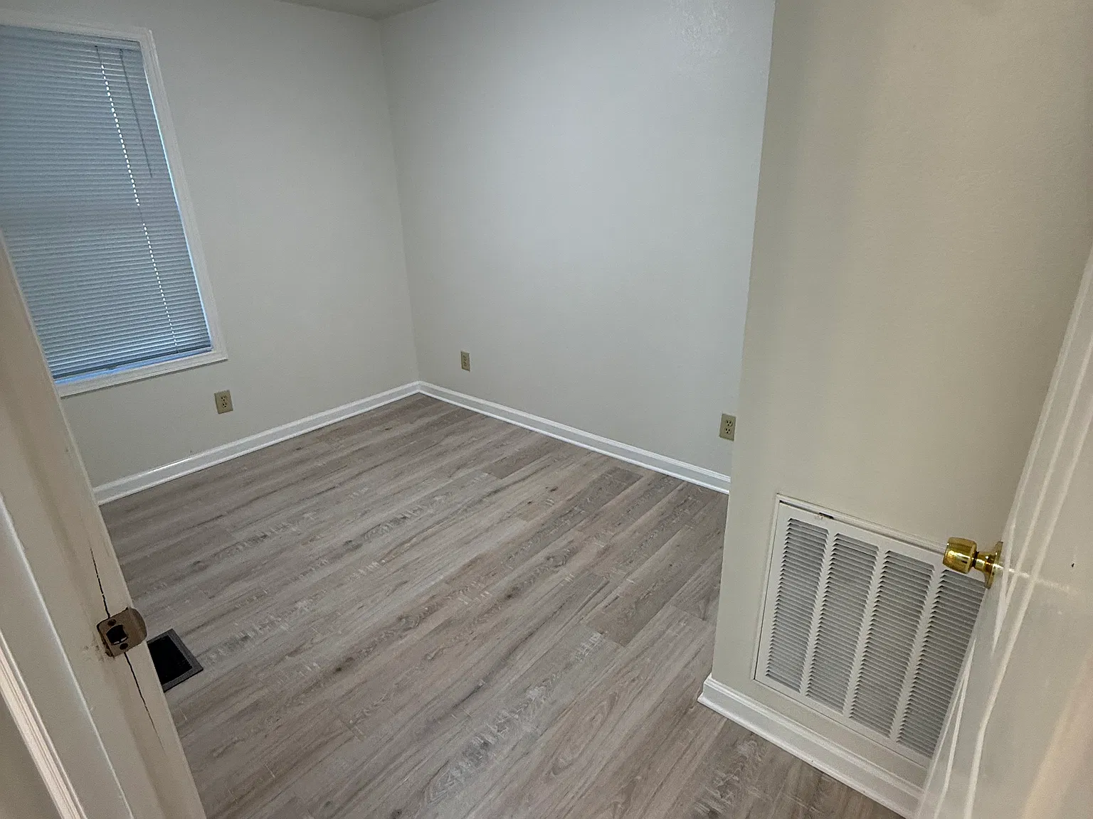 2 bed, 725 sqft, $1,050 — Photo 2