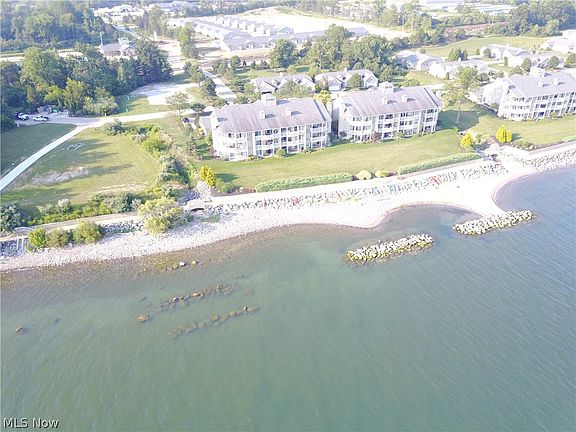 3rd image of 3084 Whispering Shores Dr