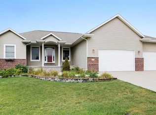 130 Driftwood Cir, Palo, IA 52324