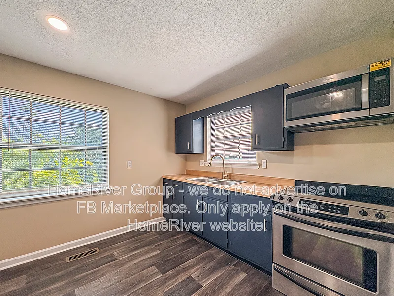 1 bed, 1.0 bath, 722 sqft, $1,100 — Photo 2