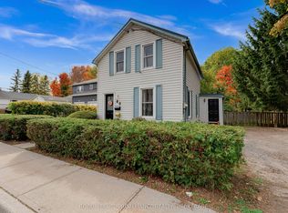 80 Hickory St, Gananoque, ON K7G 2P5