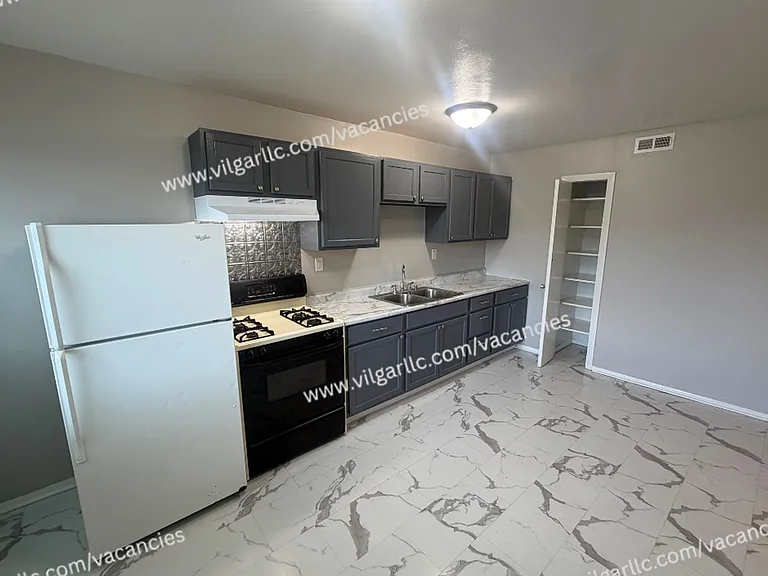 5060 Georgia St — Photo 3