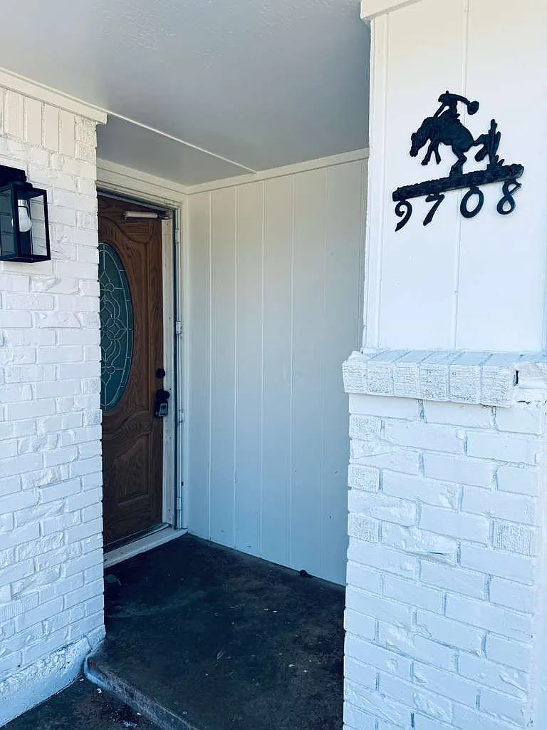 9708 Lyric Lane — Photo 3