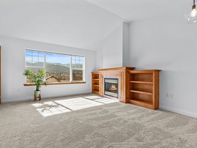 942 Mountain Meadows Cir, Ashland, OR, 97520