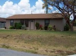 3515 Sapphire Rd, Lake Worth, FL 33462