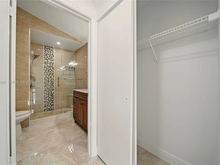 5202 NW 187th St — Photo 11