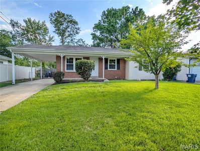 2480 Teakwood Manor Dr, Florissant, MO, 63031