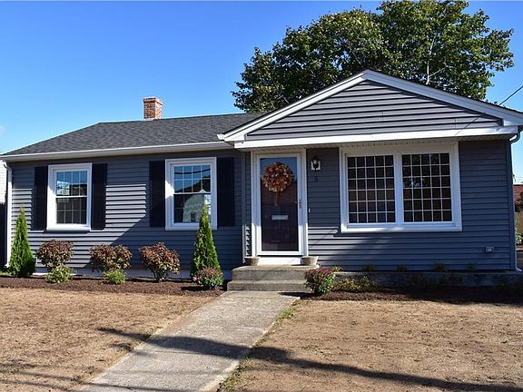 2nd image of 5 Fern Dr