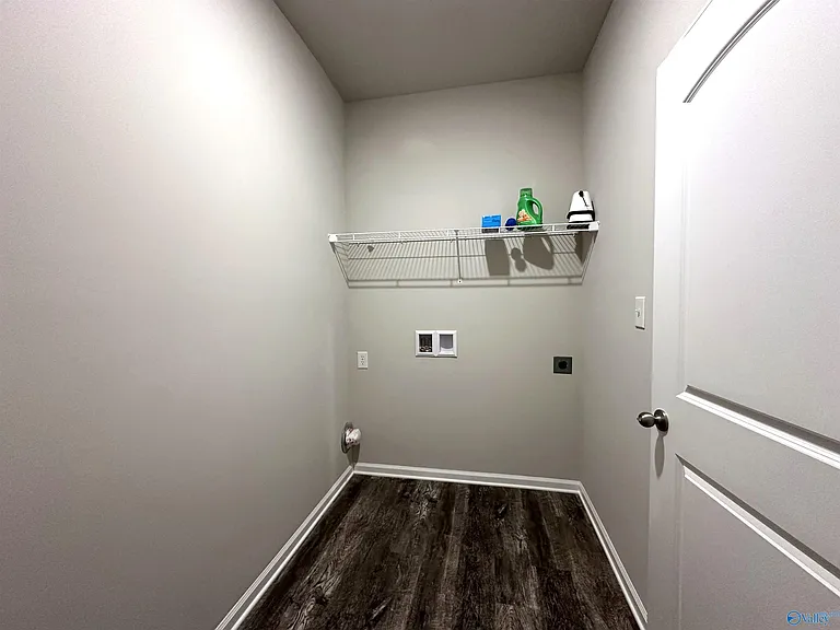 6528 Moon Crest Ln — Photo 21
